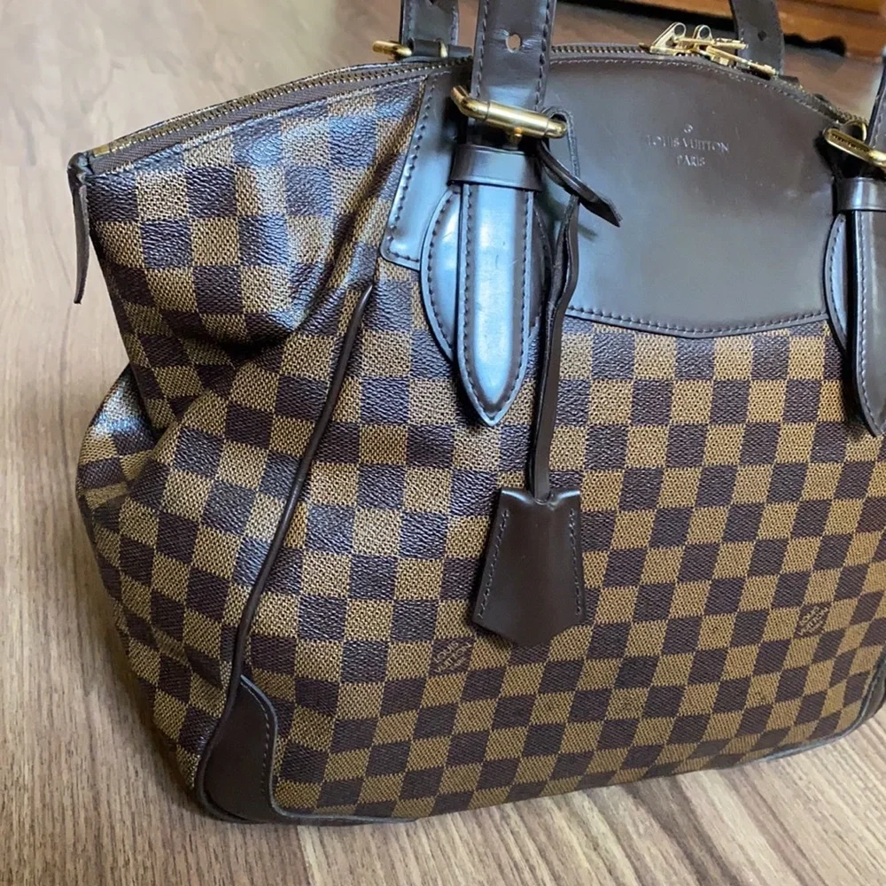 A86- 💯 Authentic Louis Vuitton Verona GM bag